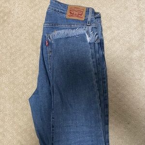 Levis 721 High Rise Jeans- Frayed Hem- size 29/8
